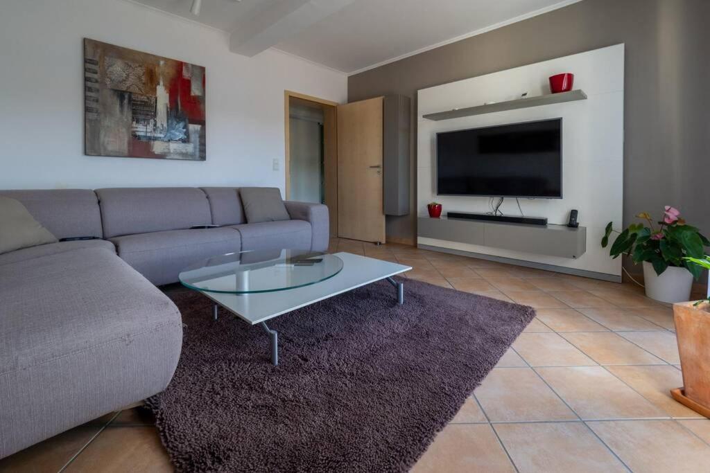 Wohnung Mit Talblick, Ladestation E-Auto Siegen Kültér fotó